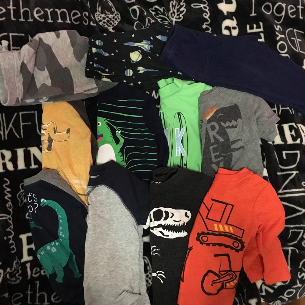 {Jumping Beans & Carter} 11 piece bundle: 12 mo
